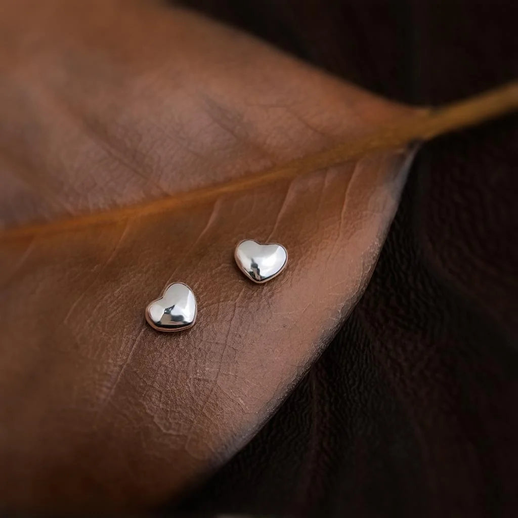 Mini Silver Plated Eco Copper Heart Stud Earrings Smooth Light Luxury Daily Wear