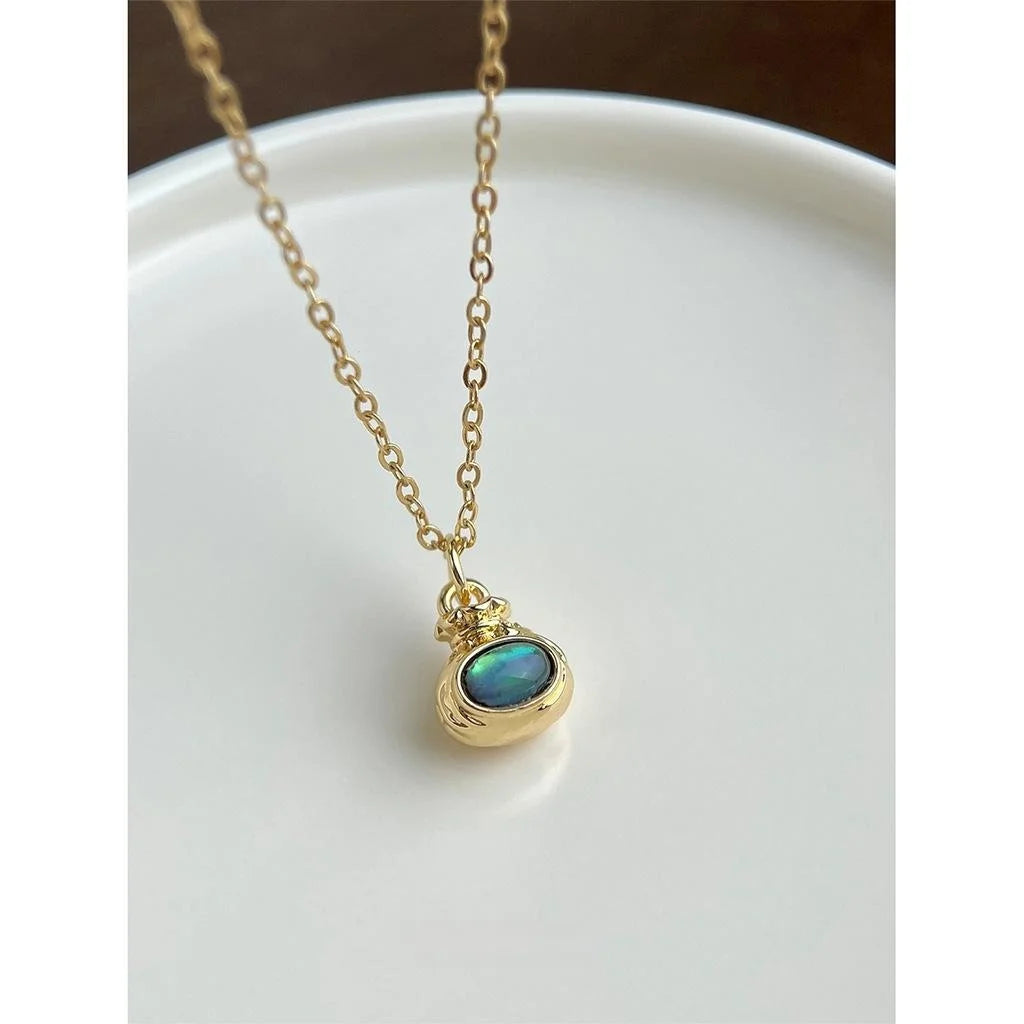 18K Gold Plated Copper Abalone Shell Lucky Bag Pendant Necklace For Women Light Luxury Geometric Collarbone Chain