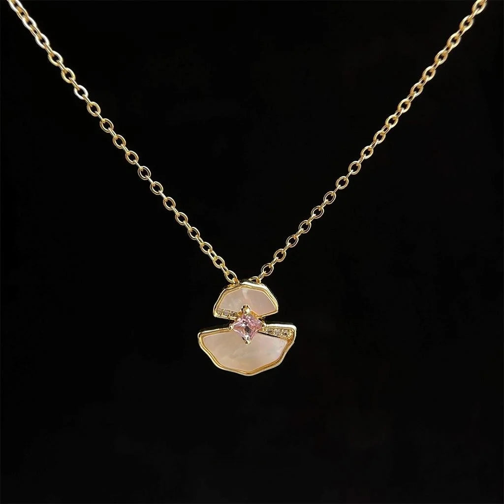 18K Gold Plated Copper Shell Geometric Fan Micro Pave Zircon Sweet Collarbone Necklace
