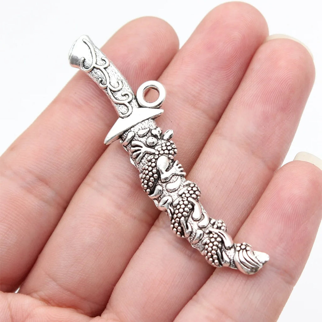 62x17mm 7.2g Antique Silver Finish Zinc Alloy Dragon Pattern Sword Charm Pendant for DIY Necklace