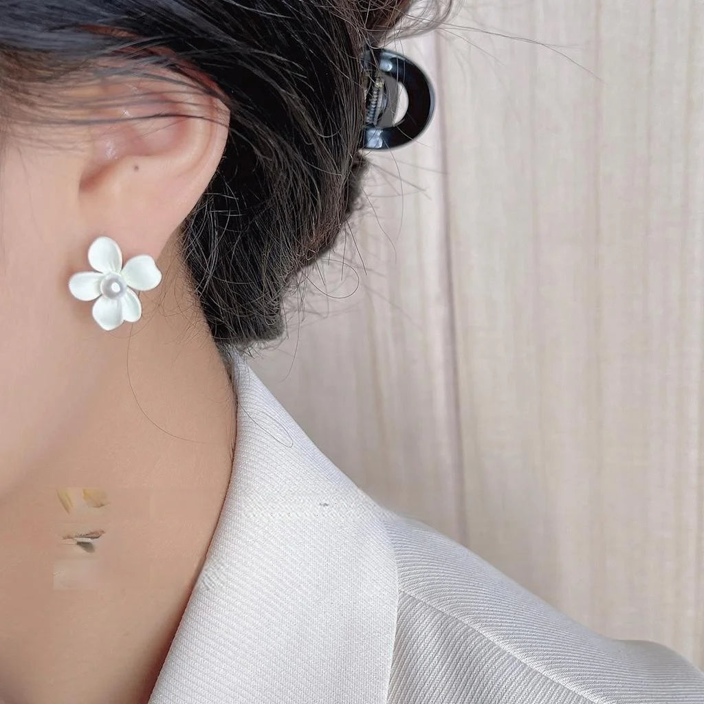 Matte Enamel Floral Alloy Stud Earrings With Silver Plated Pins, Fresh Lily Flower Style