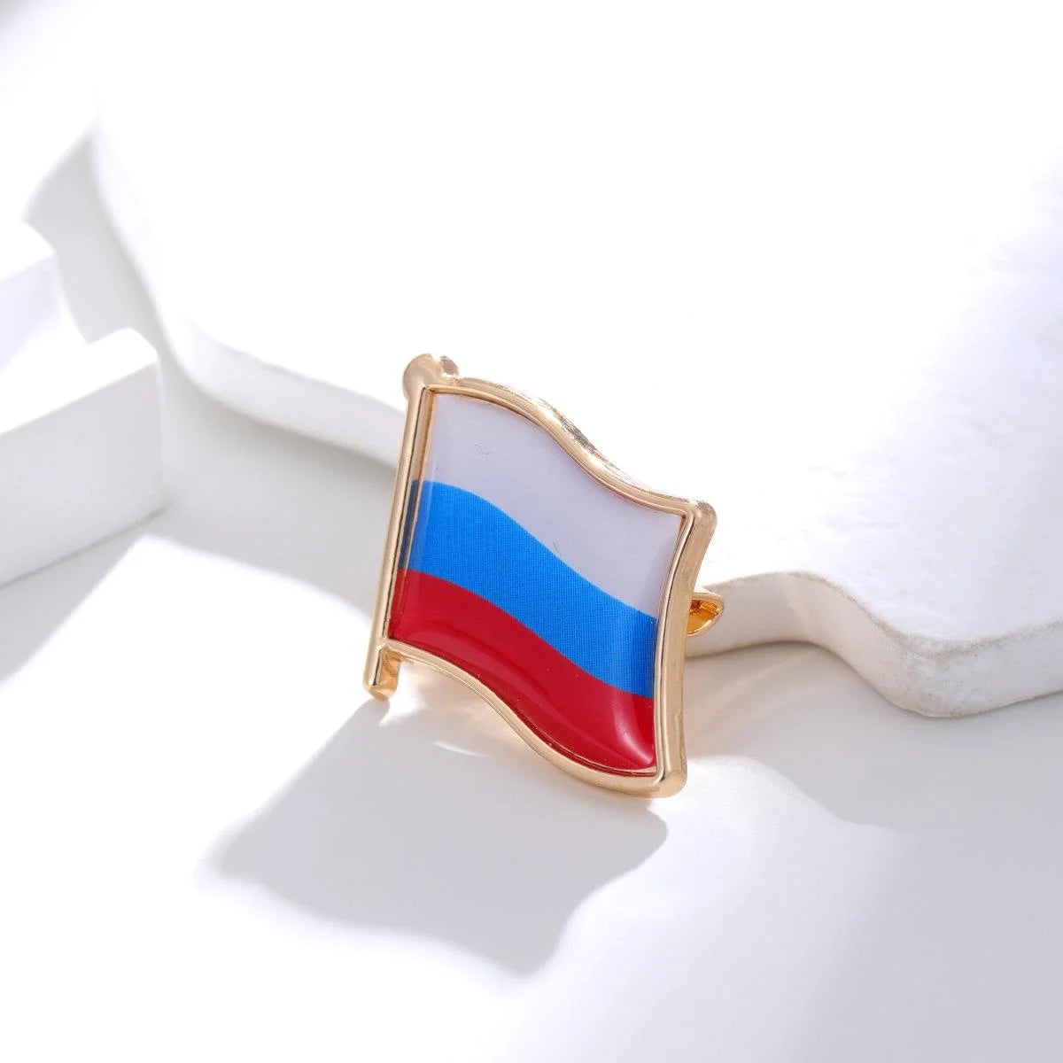 Elegant Russian Flag Enamel Alloy Brooch, Gold Tone Waving National Lapel Pin For Suit Accessory Gift
