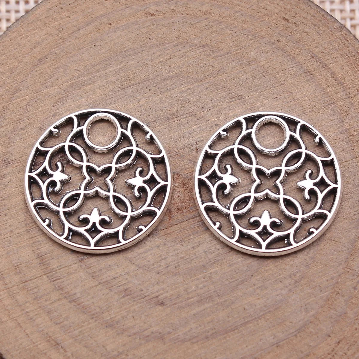 20x20mm 1.4g Multicolor Zinc Alloy Geometric Flower Round Disc Charm Pendant for DIY Jewelry Making