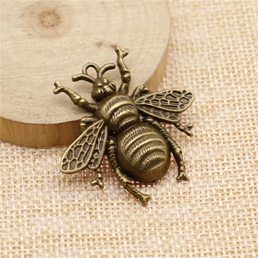 40x38mm 5g Vintage zinc alloy Bee charm pendant for necklace bracelet DIY jewelry making