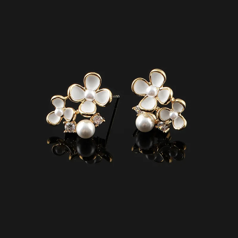 Elegant Enamel Flower Pearl Rhinestone Alloy Stud & Clip On No Piercing Small Floral Earrings