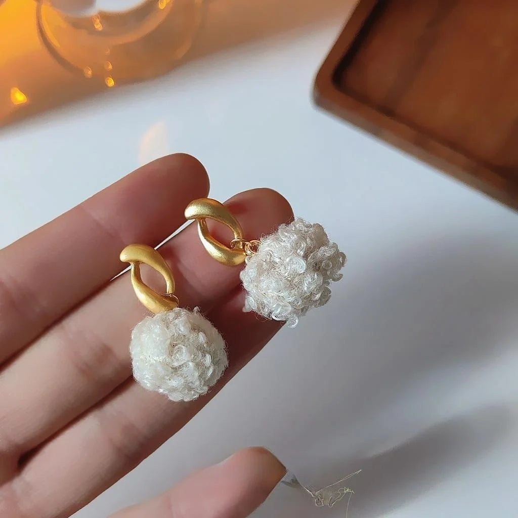 Sweet Pom Pom Stud Earrings French Vintage Matte Gold Hollow Geometric Plush Handmade Jewelry