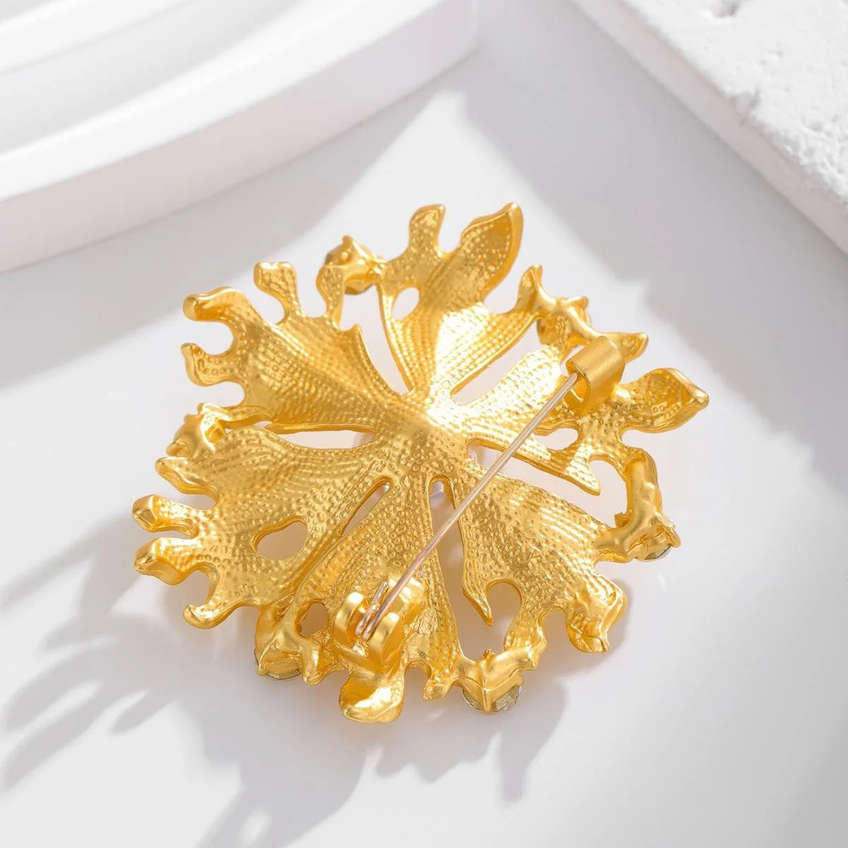 Elegant Gold Coconut Leaf Brooch With Faux Pearl And Rhinestones, Luxury Lapel Pin Suit Accessory Gift