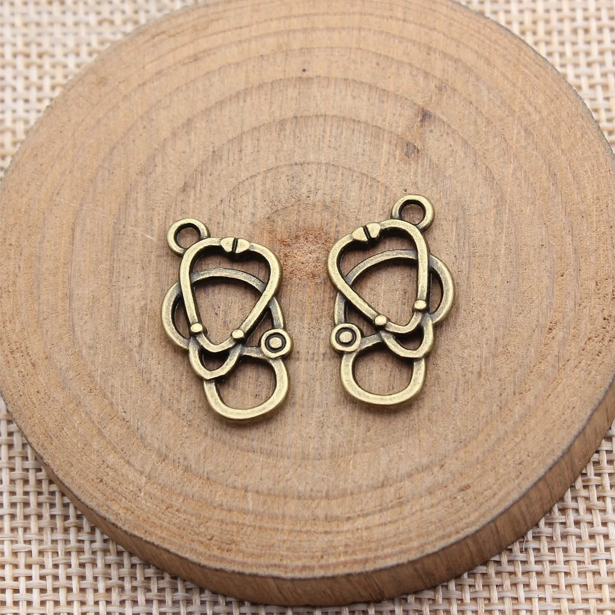 23x13mm 1g Multicolor Zinc Alloy Stethoscope Charm Pendant for DIY Nurse Jewelry Accessories