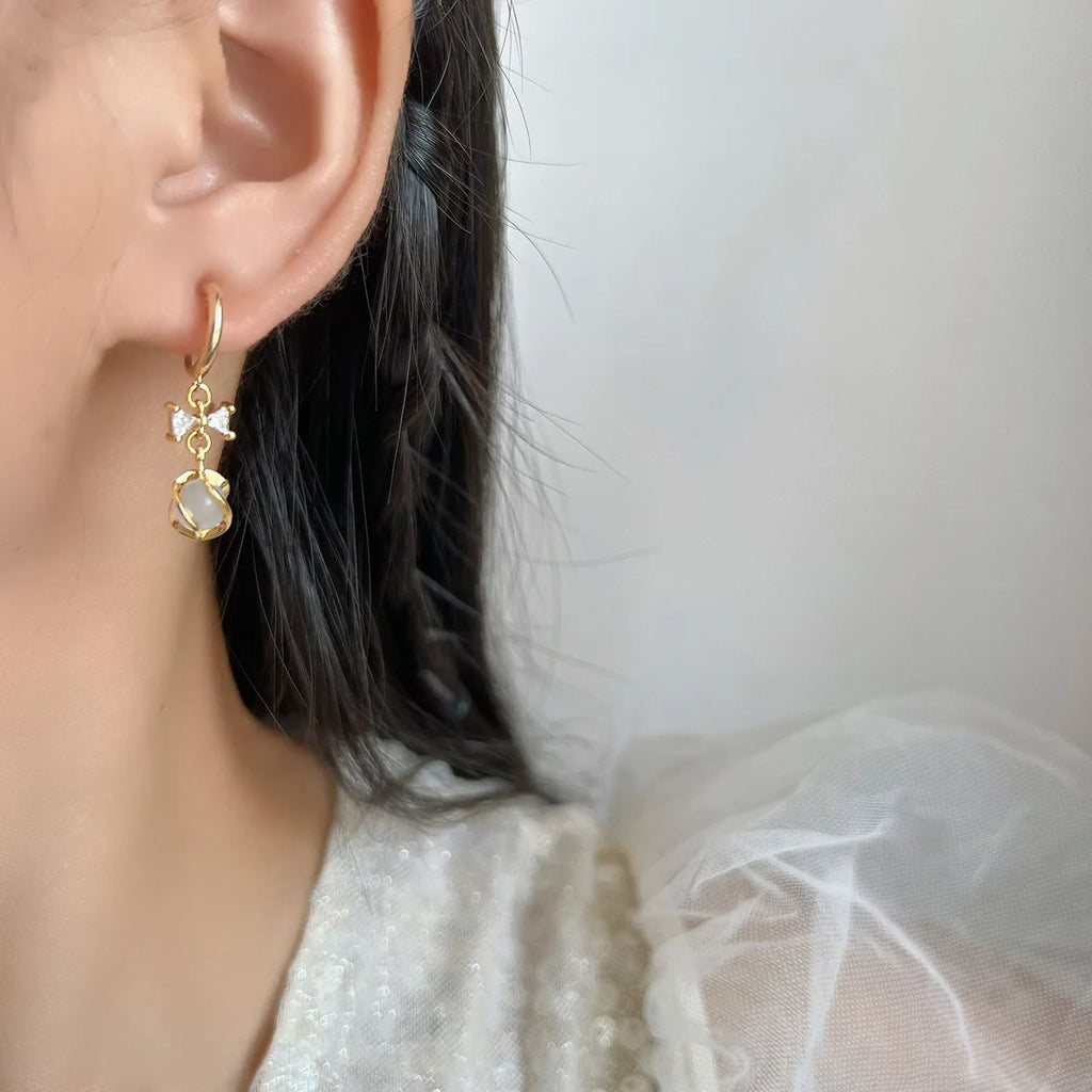 Elegant Cat Eye Stone Spiral Disc Bow Alloy Zircon Stud & Clip On No Piercing Dangle Earrings