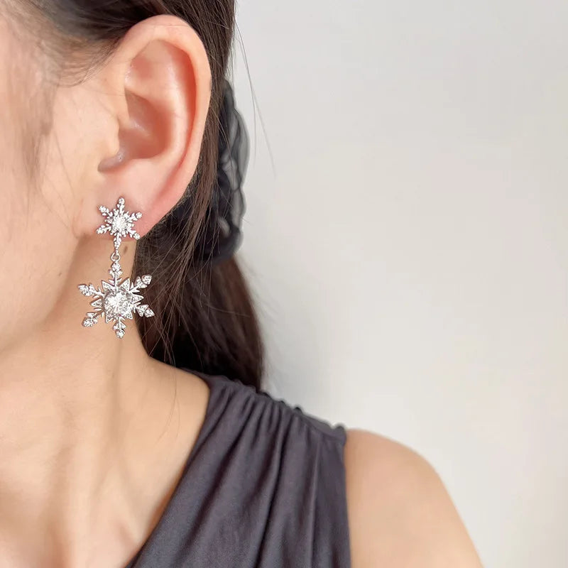 Elegant Luxury Zircon Crystal Snowflake Tassel Dangle For Women, Stud & Clip On No Piercing Earrings