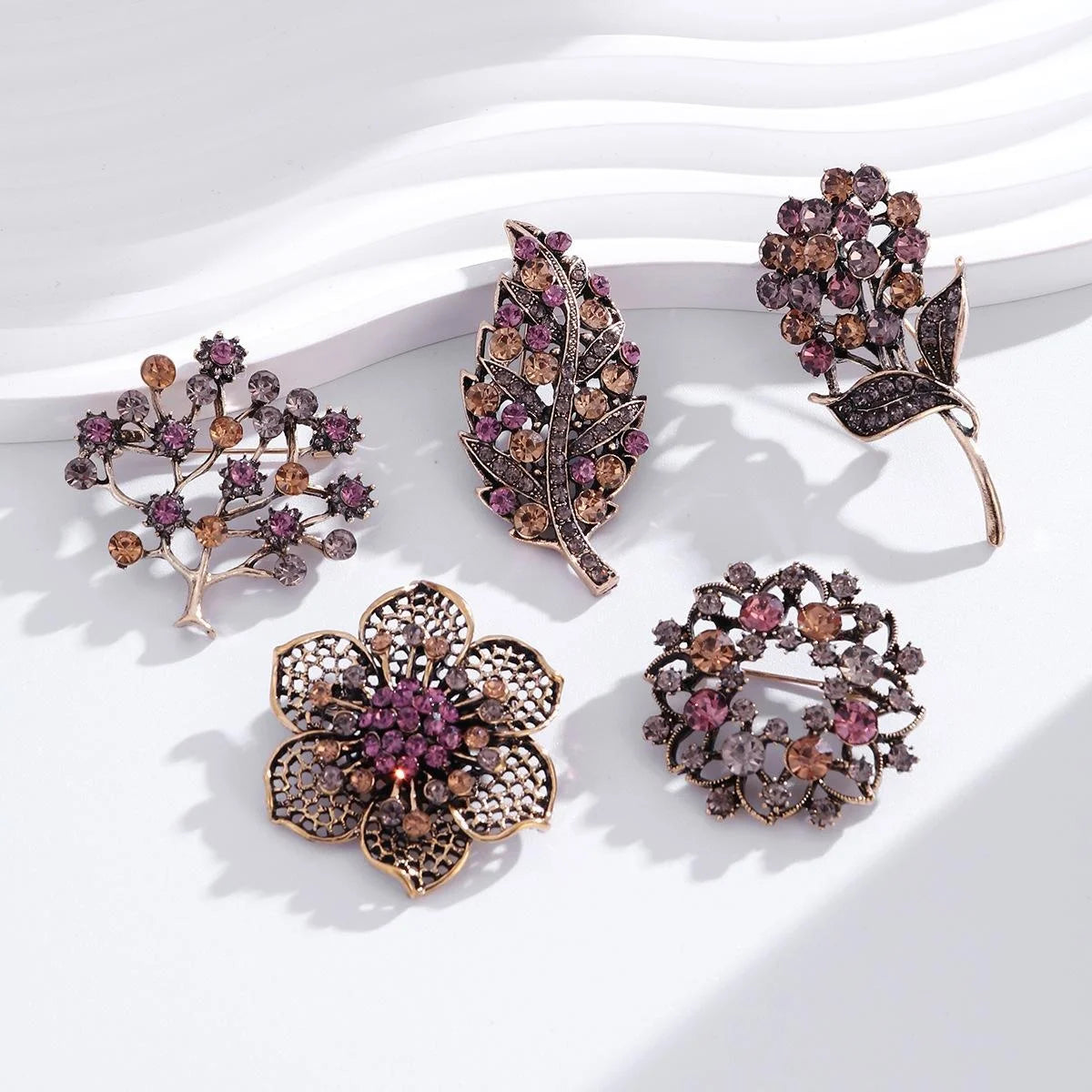 Elegant Rhinestone Alloy Swan, Floral Wreath And Flower Brooch For Women's Lapel Pin Suit Accessory