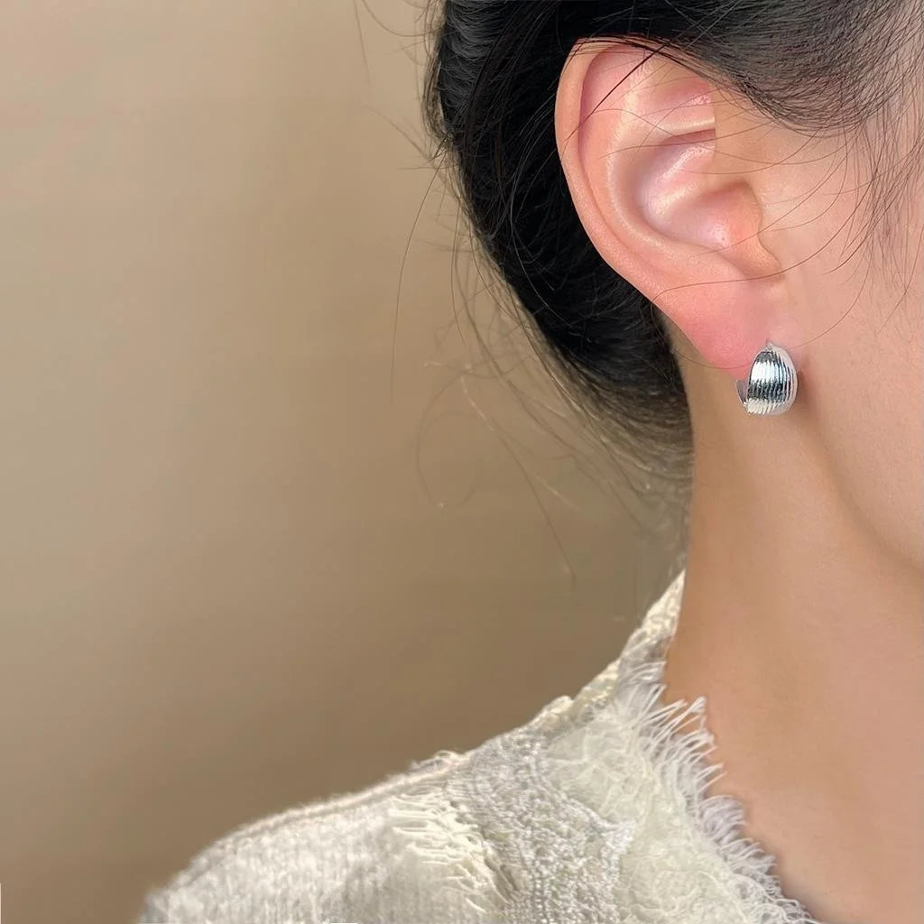 French Style Horizontal Stripe Metal Hoop Earrings Minimalist Geometric Shell Accent Jewelry