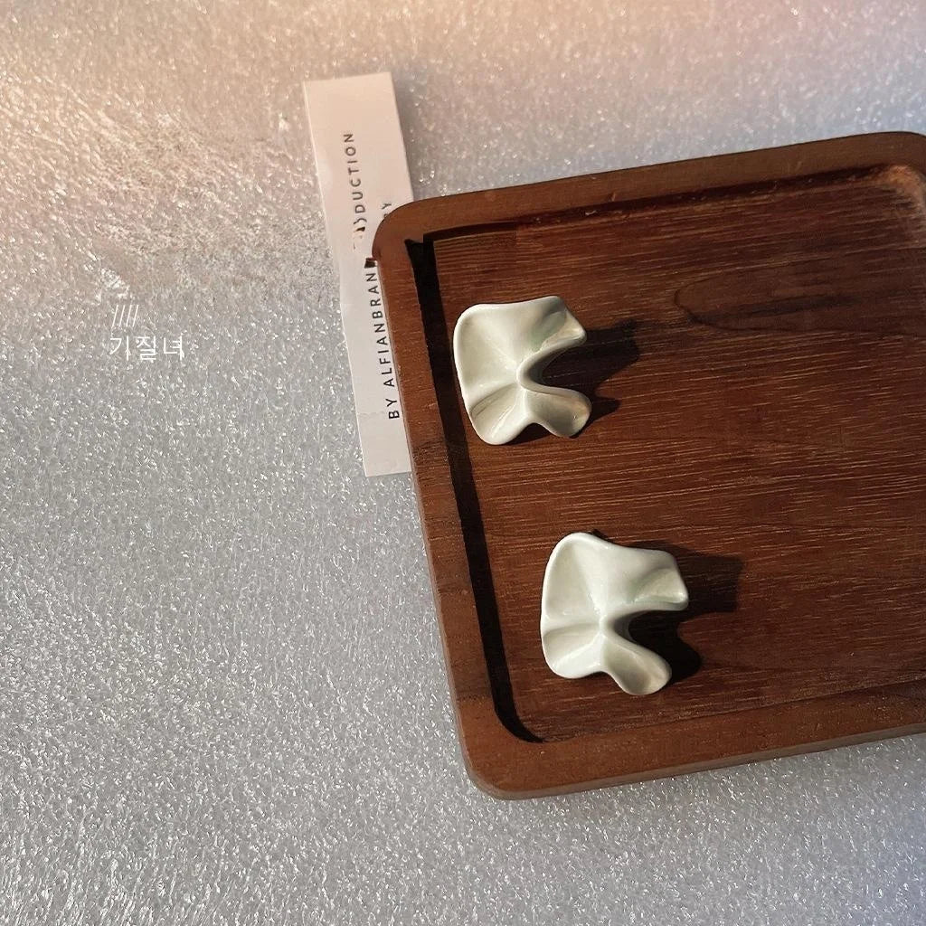 Milky White Metal Stud Earrings With Silver Plated Pins, Enamel Irregular Geometric Pleated Design