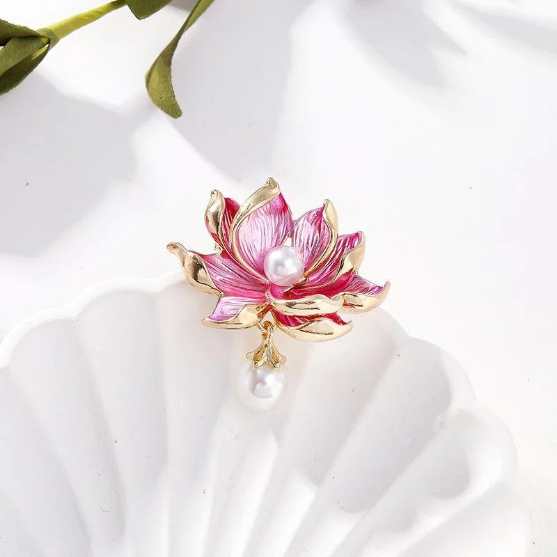 Elegant Pink Enamel Lotus Flower Brooch With Faux Pearl, Gold Alloy Lapel Pin For Qipao Suit Accessory Gift