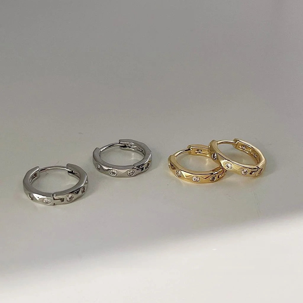Sweet Cool Copper Micro Pave Zircon Round Hoop Earrings, Geometric Huggie Jewelry For Women