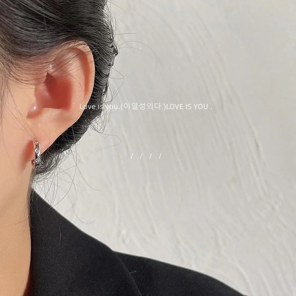 Sweet Cool Copper Micro Pave Zircon Round Hoop Earrings, Geometric Huggie Jewelry For Women