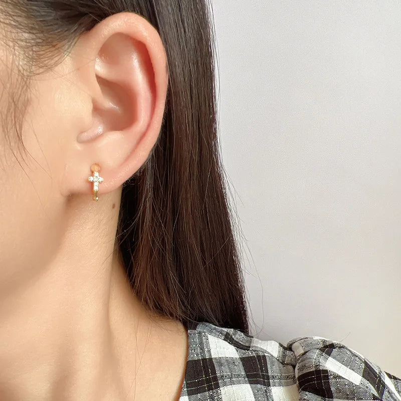 Elegant Mini Cross Rhinestone Spiral Hoop Stud & Clip On No Piercing Commuter Ear Cuff Earrings