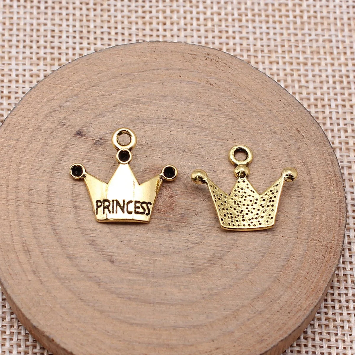 17x19mm 0.9g Multicolor Zinc Alloy Princess Crown Letter Charm Pendant for DIY Necklace Bracelet Making