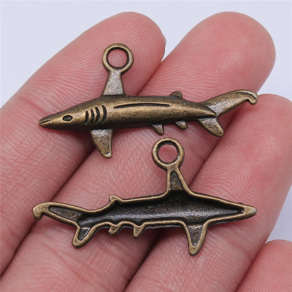 36x20mm 1.6g Multicolor Zinc Alloy Shark Charm Pendant for Ocean Animal Necklace Bracelet Making