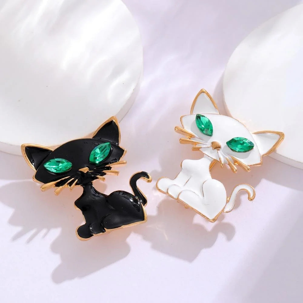 Cute Black Enamel Cat Brooch With Green Rhinestone Eyes, Gold Alloy Lapel Pin Corsage Suit Accessory Gift