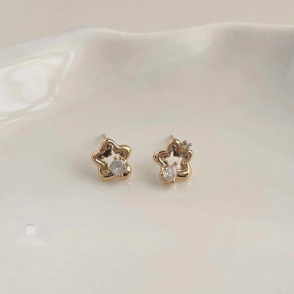 Light Luxury Micro Pave Zircon Mini Hollow Flower Copper Stud Earrings