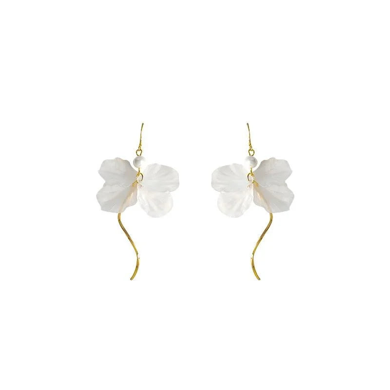 White Acrylic Flower Tassel Drop Earrings Handmade Forest Style Vacation Jewelry