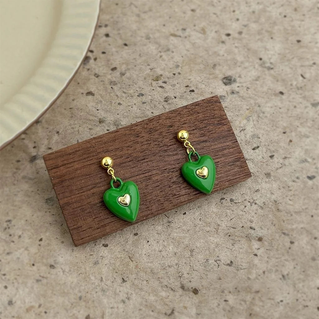 Sweet Minimalist Heart Stud Earrings With Silver-Plated Pins And Enamel Copper Vacation Jewelry