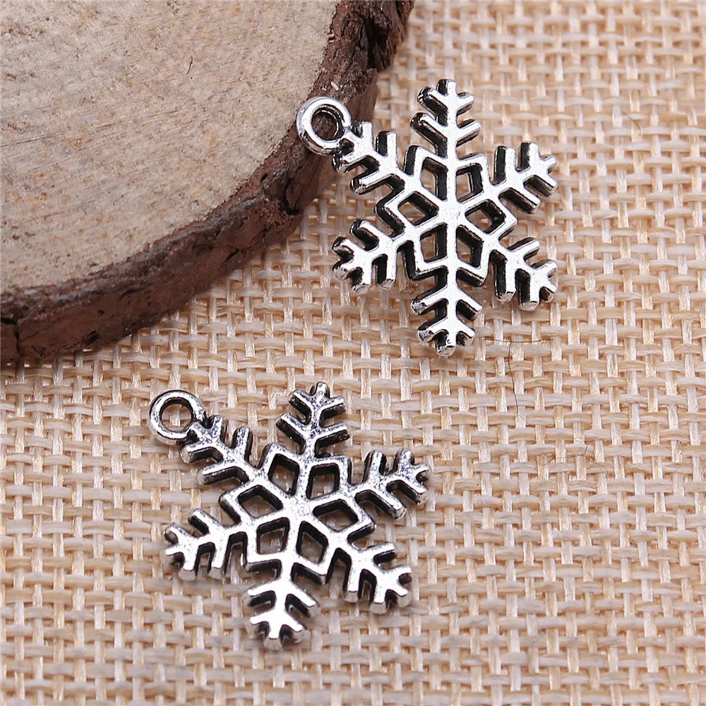 17x22mm 1.6g Antique Silver Zinc Alloy Christmas Snowflake Charm Pendant for DIY Necklace Making