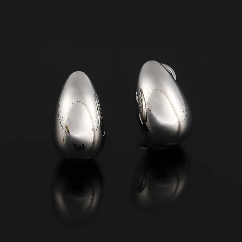 Elegant Gold Alloy Teardrop Spiral Stud & Clip On No Piercing Minimalist Women's Fashion Earrings