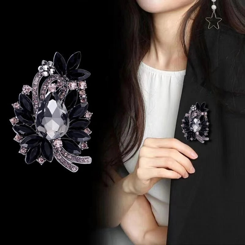 Elegant Black Leaf Flower Crystal Rhinestone Brooch With Teardrop Glass Stone For Lapel Pin Gift