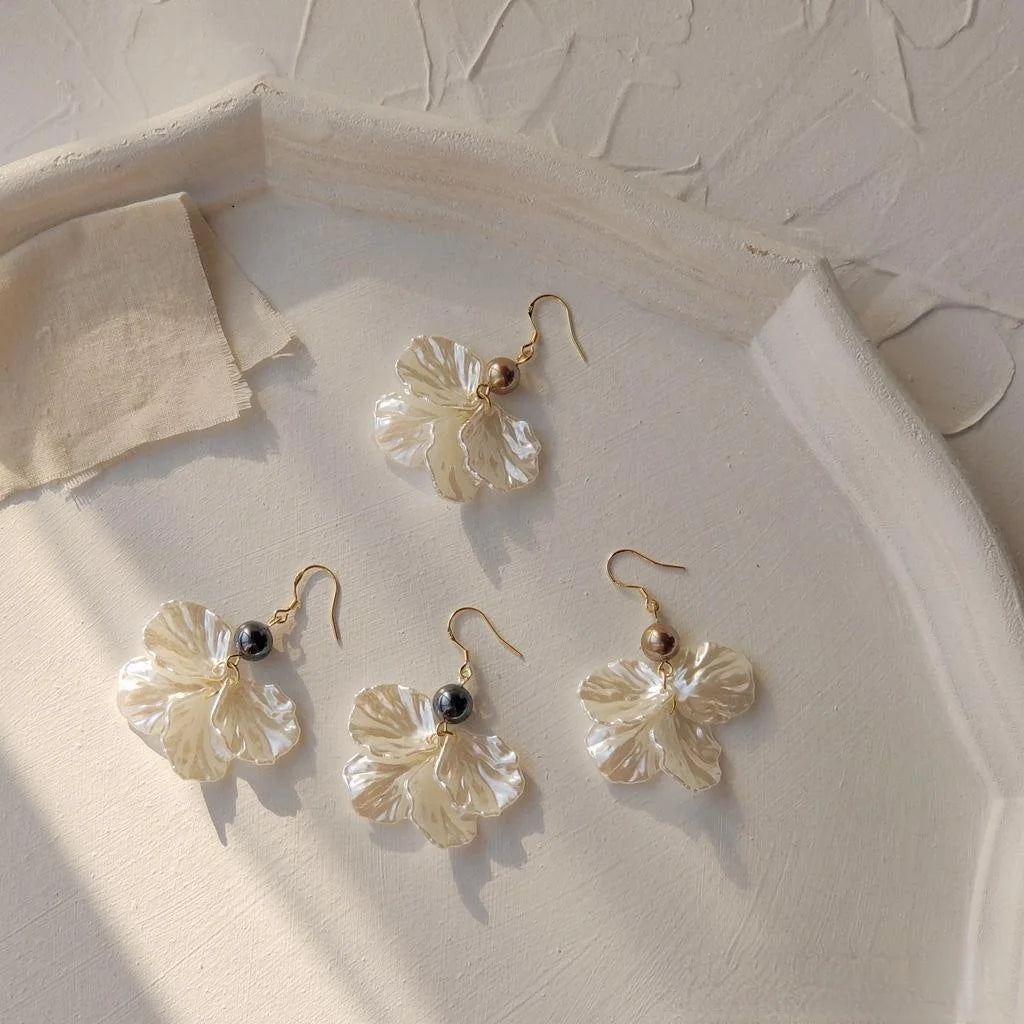 Handmade Acrylic Leaf Drop Earrings Fresh Floral Design Elegant Style Jewelry