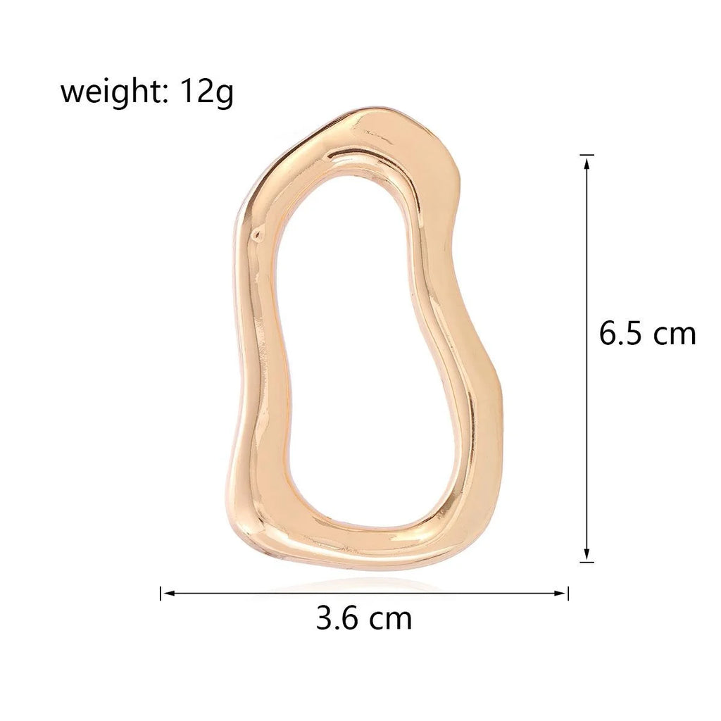 Elegant Gold Alloy Irregular Hollow Oval Geometric Brooch, French Vintage Lapel Pin Suit Accessory Gift