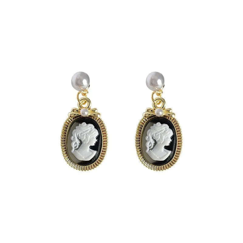 French Vintage 14K Plated Metal Oval Geometric Pearl Beauty Head Stud Earrings