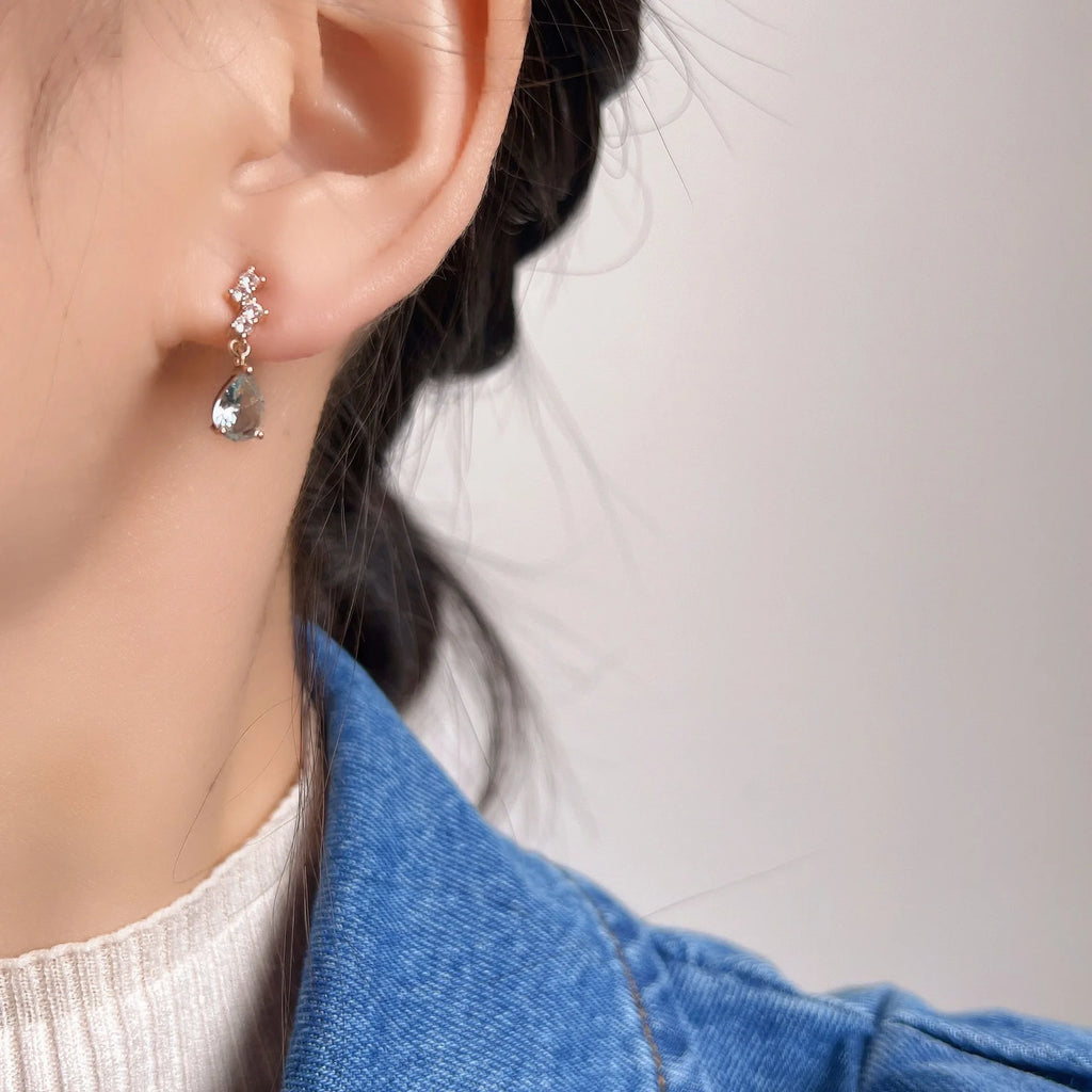 Elegant Blue Teardrop Zircon Gold Tone Alloy Spiral Stud & Clip On No Piercing Dangle Earrings