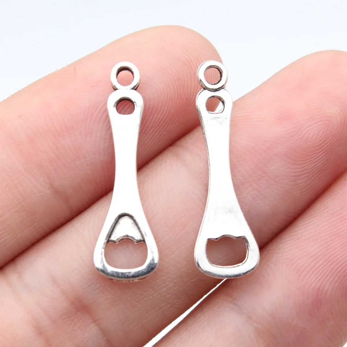 25x7.5mm 0.5g Antique Silver Zinc Alloy Bottle Opener Charm Pendant for DIY Keychain Necklace Jewelry