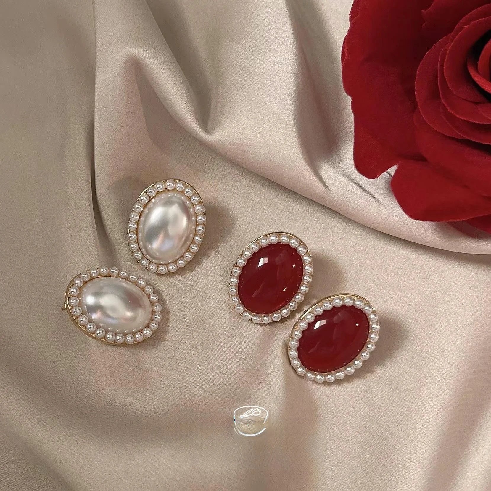 Vintage Court Style 14K Plated Oval Pearl Stud Earrings With Burgundy Metal Accents