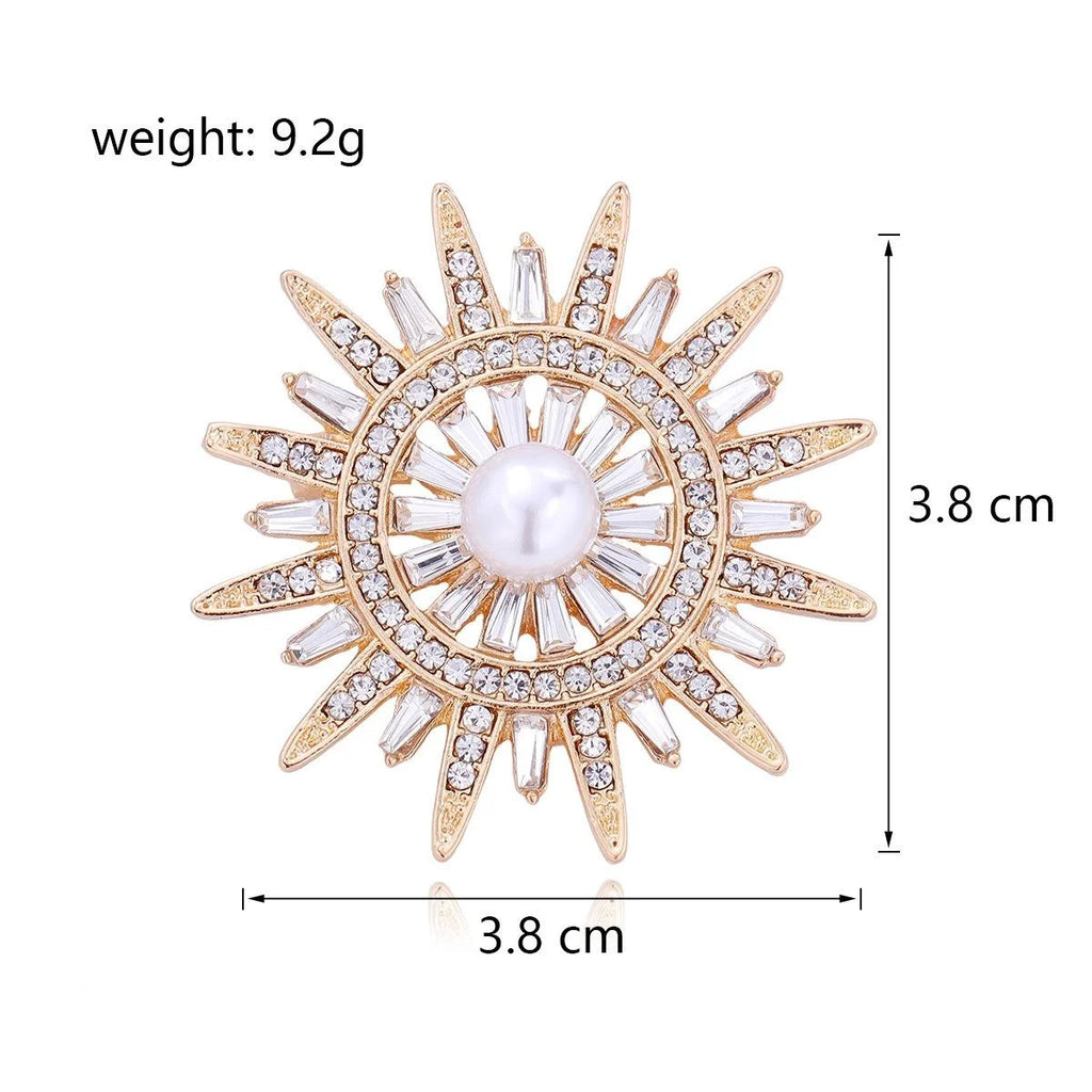 Vintage Eight-Point Star Rhinestone Pearl Brooch For Women, Elegant Hollow Round Lapel Pin Suit Accessory