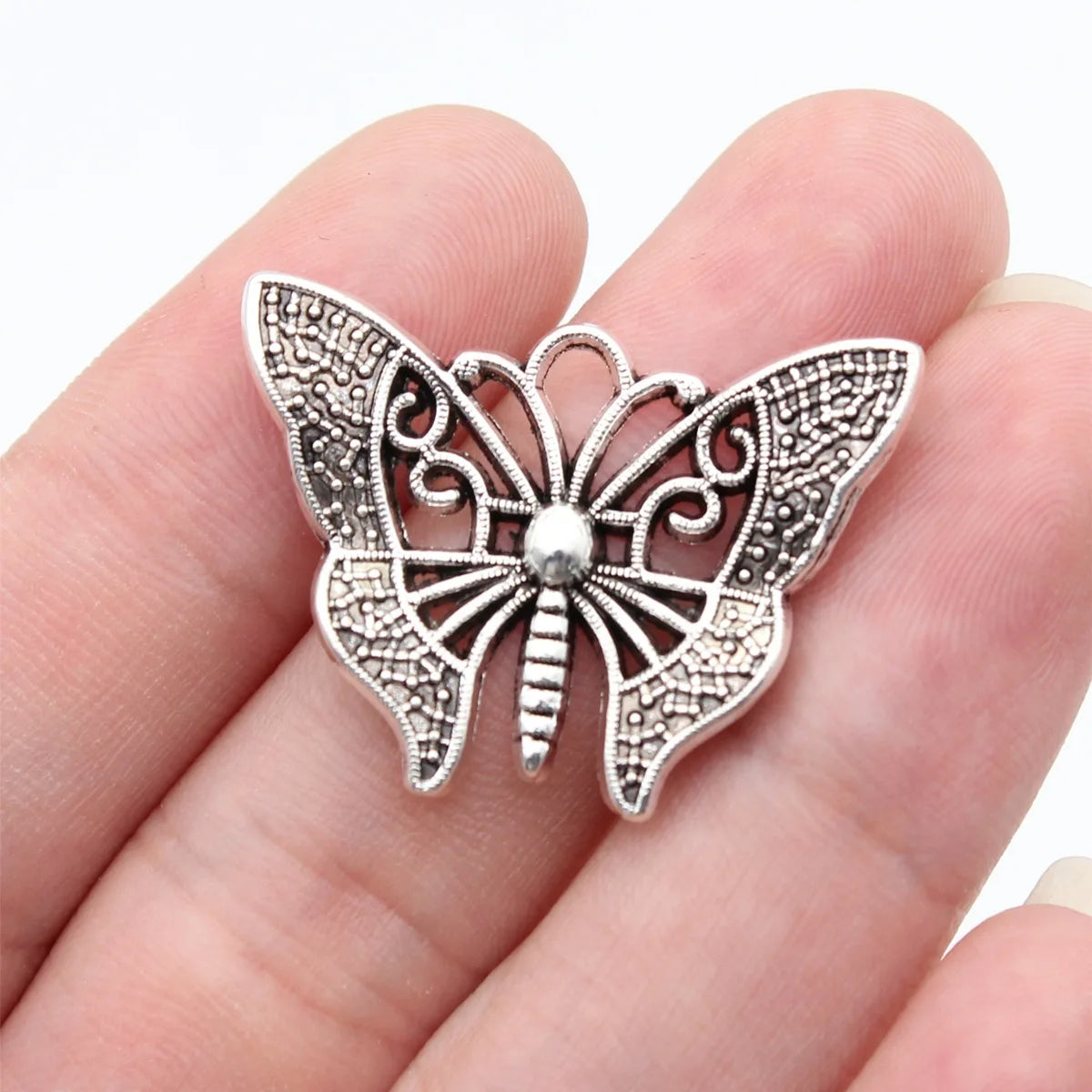 31x23mm 2.5g Antique Silver Zinc Alloy Butterfly Charm Pendant for Necklace Bracelet Jewelry Making