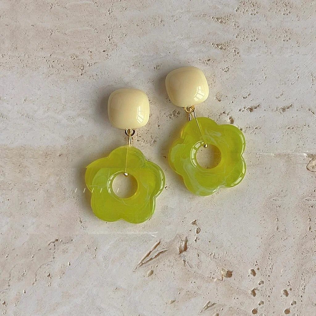 Fresh Grape Green Acrylic Hollow Flower Stud Earrings Silver Plated Pin Cream White Geometric Forest Style