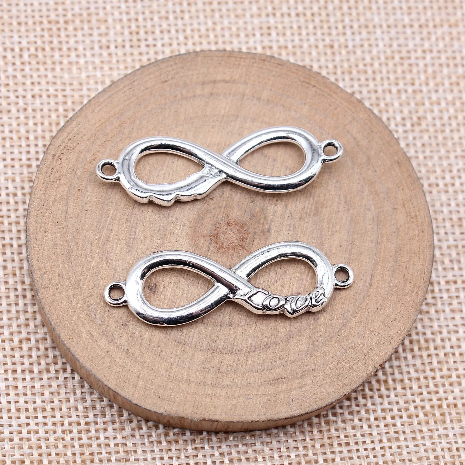 40x13mm 2.9g Antique Silver Zinc Alloy LOVE Infinity Symbol Connector Charm for DIY Bracelet Making