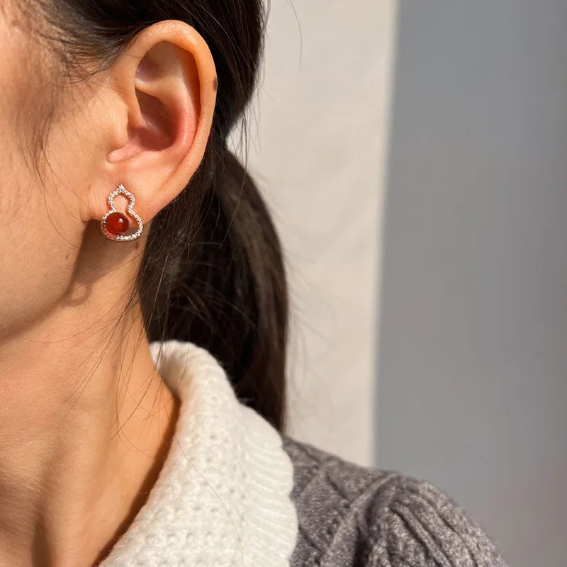 Luxury Red Agate Gourd Shape Zircon Alloy Stud & Clip On No Piercing Women's Earrings