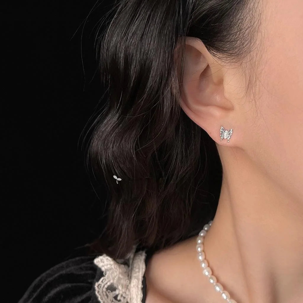 Sweet Butterfly Pearl Stud Earrings Copper Silver Plated Pin Minimalist Commuter Jewelry