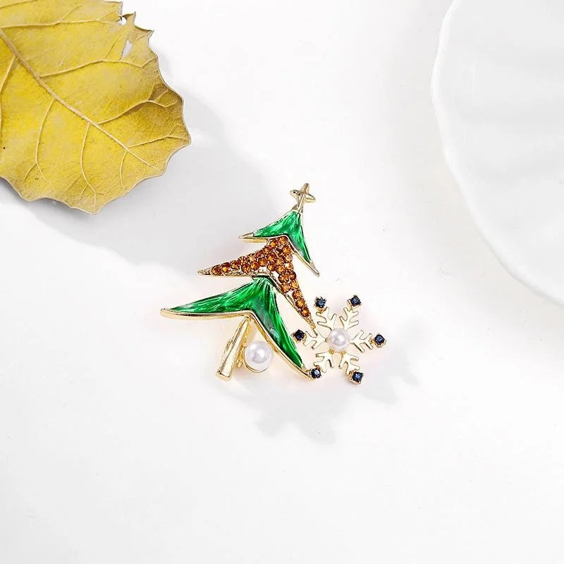 Elegant Enamel Christmas Tree Snowflake Brooch With Rhinestone Pearl, Women's Holiday Lapel Pin Gift
