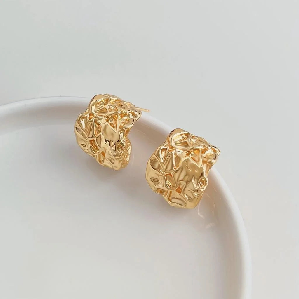 14K Gold Plated Copper Alloy Textured Irregular Floral Drop Earrings Light Luxury Style