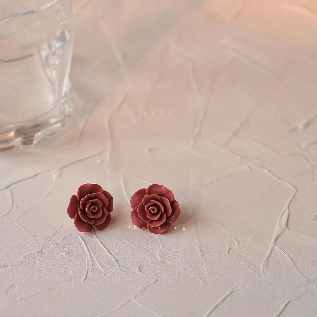 French Vintage Resin Rose Flower Stud Earrings Elegant 3D Floral Hong Kong Style Jewelry