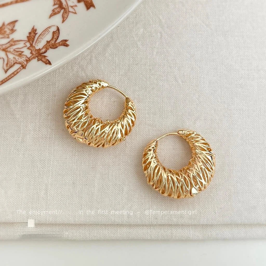 Light Luxury Copper Hollow Out Irregular Geometric Round Stud Earrings