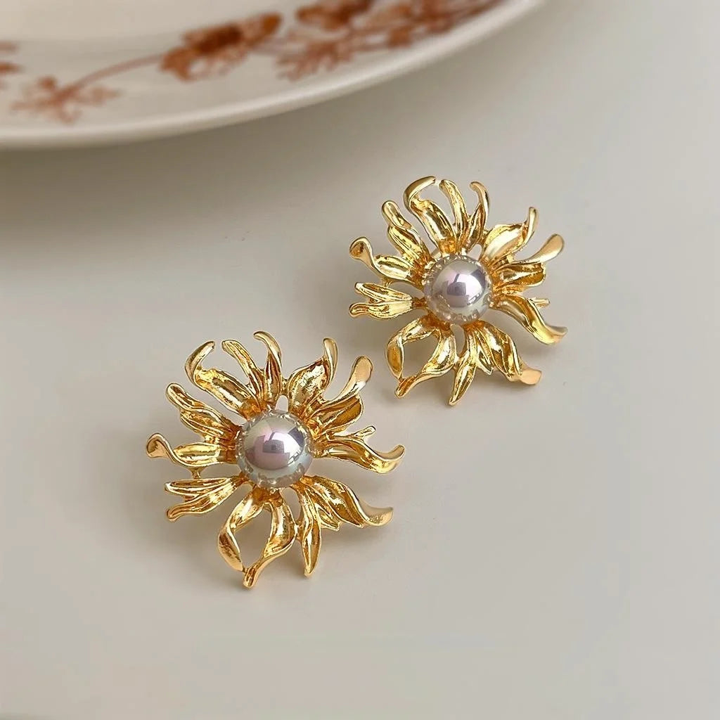 Old Money Style 14K Plated Copper Sunflower Flower Drop Earrings