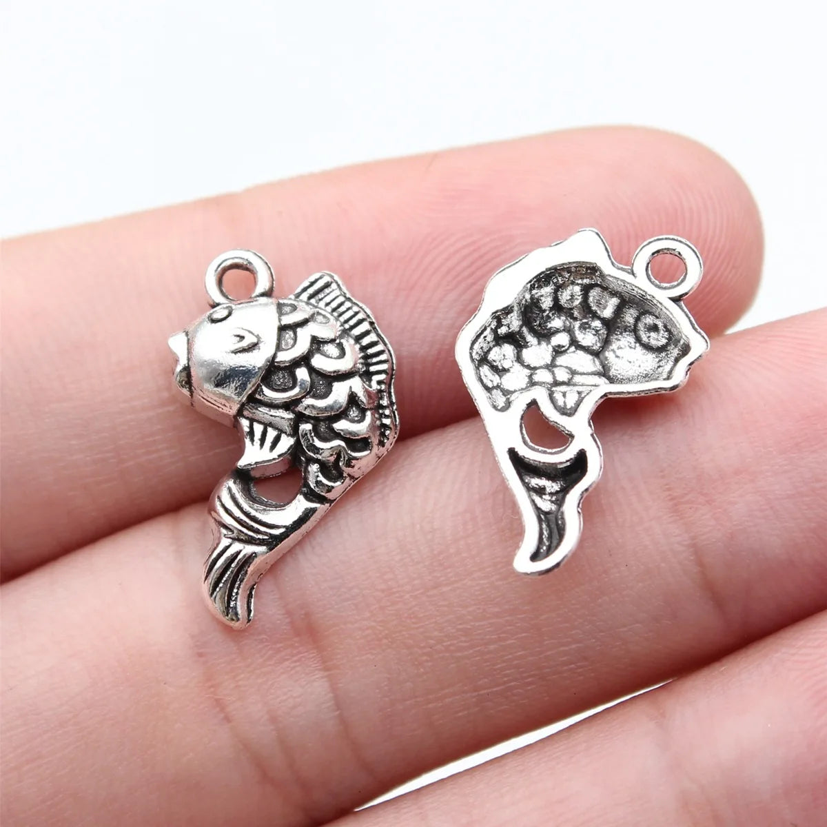 20x12mm 1.05g Antique Silver Zinc Alloy Goldfish Charm Pendant for DIY Necklace Bracelet Making