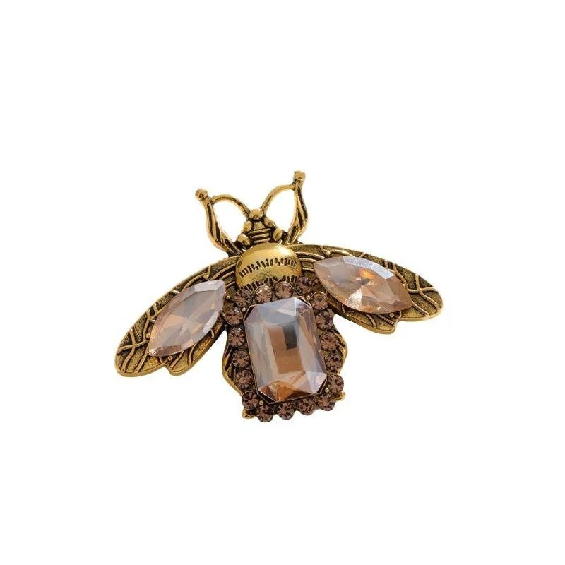Vintage Baroque Bee Brooch With Green Rhinestone Wings, Antique Gold Alloy Lapel Pin Suit Accessory