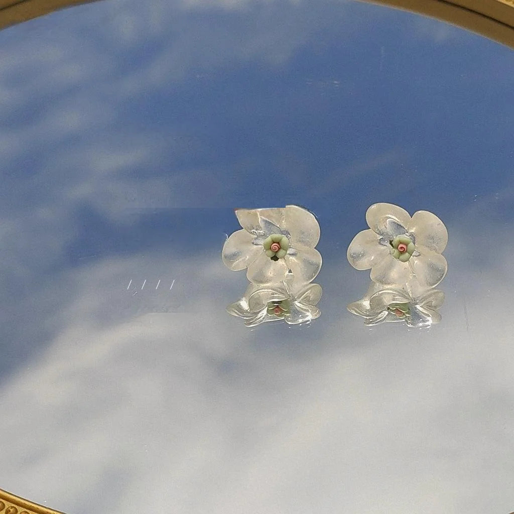 Japanese Korean Style Transparent Acrylic Flower Stud Earrings With Silver Plated Pins For Women